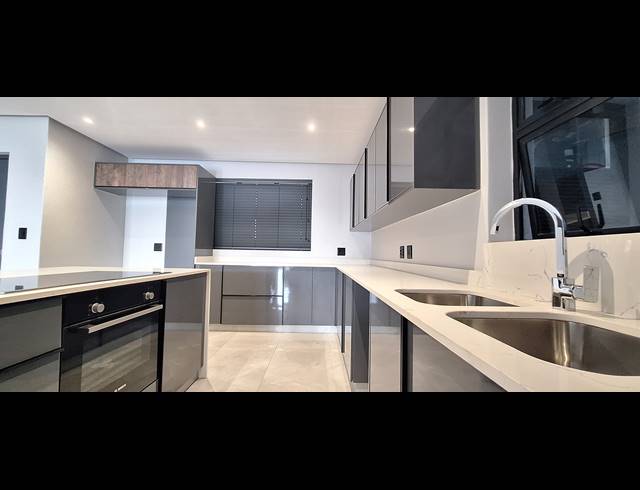 3 BEDROOM APARTMENT TO LET IN MUSGRAVE